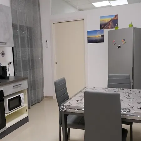 Bariparti-appartamento Con Giardino