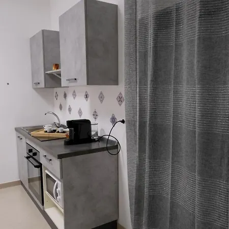 公寓 Bariparti-appartamento Con Giardino *